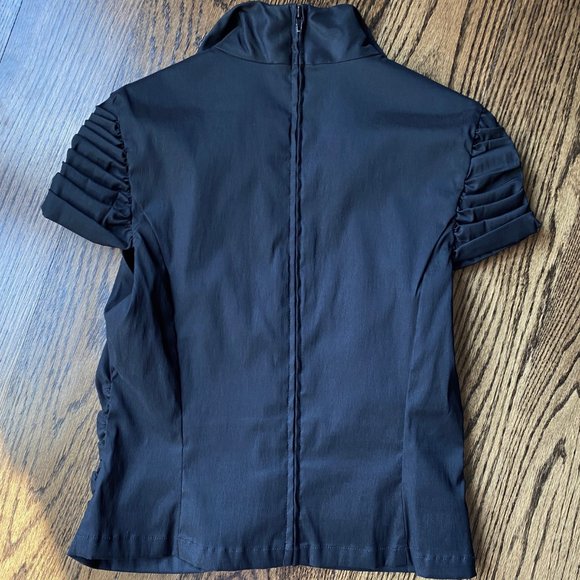 Like New Tadashi Shoji, Neiman Taffeta Blouse, P/0 - Picture 4 of 4